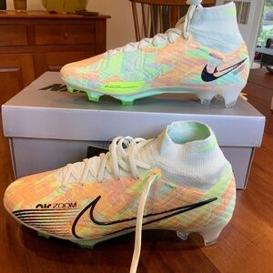 Nike Zoom Superfly 9 Elite FG Soccer Cleats Men’s Size 7 (WMN 8.5), New In Box